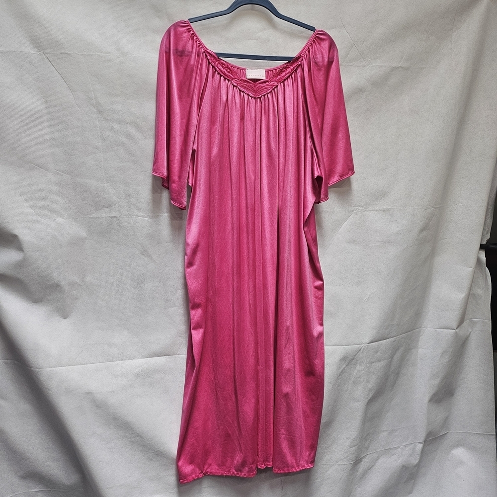 Serenada Vintage Elegant Pink Women's Nightgown Size 1X